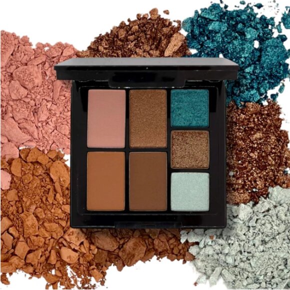 🔥3/$30 NIB Reina Rebelde Wet Dry Eye Color in Sirena Full Size Retail $18.00 - Picture 1 of 7